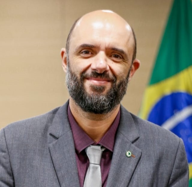 Eduardo Corrêa Tavares